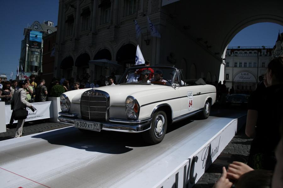  Mercedes-Benz SE 1961 года  (фото 8 из 23)